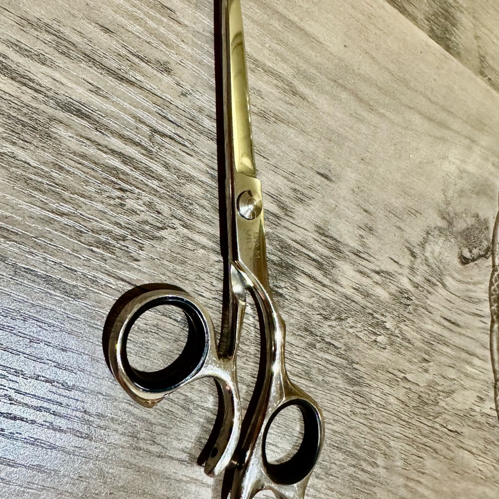 Sam Villa 10600 7” professional haircutting Sheers right handed like new